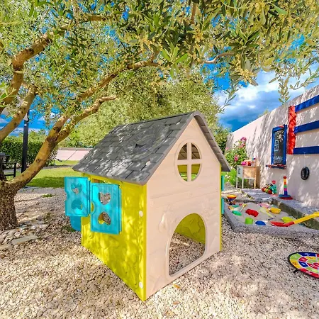 Marta Tatil Evi Murvica (Policnik)