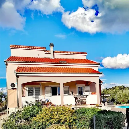 Marta Holiday home Murvica (Policnik)