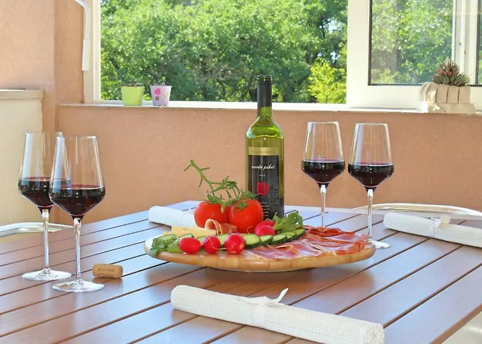 Marta Vikendica Murvica (Policnik)